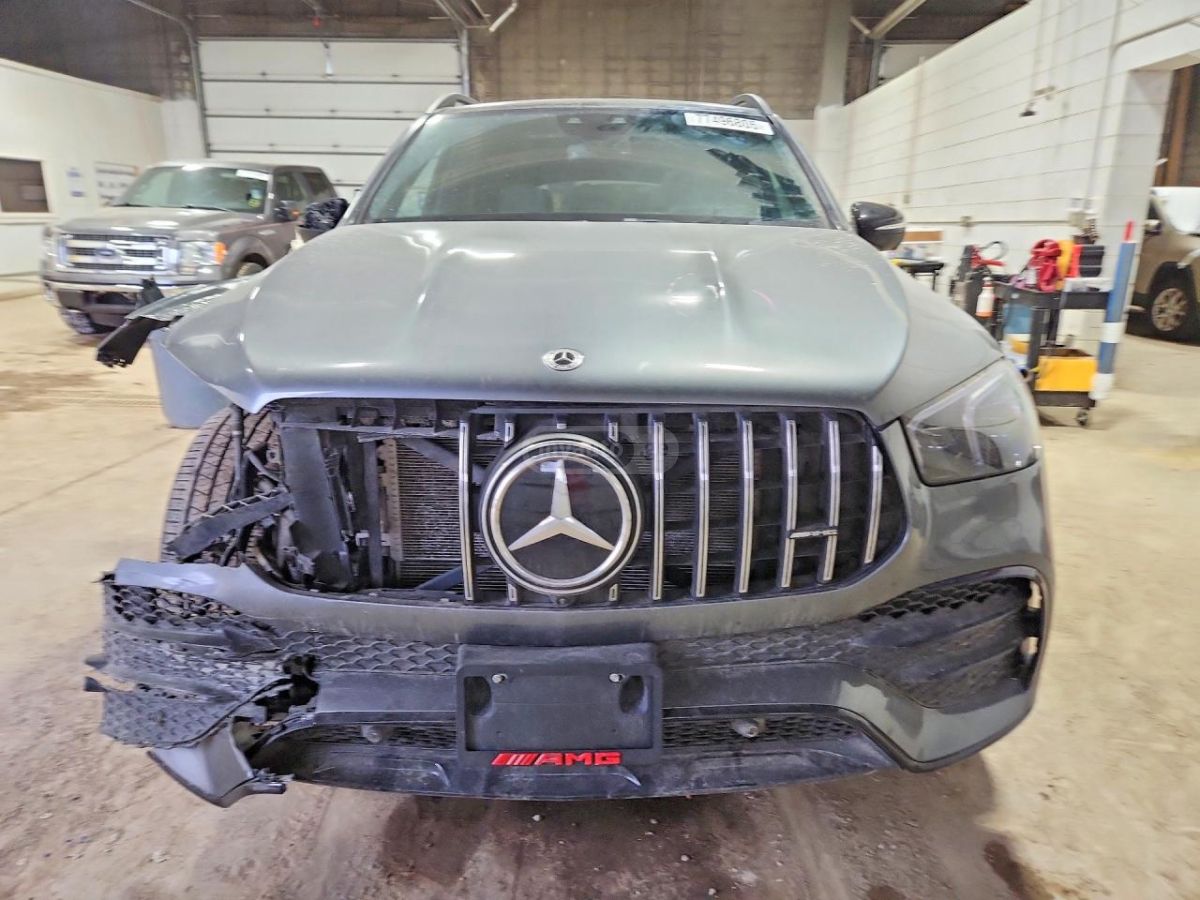 Mercedes-Benz GLE 53 - фото 8