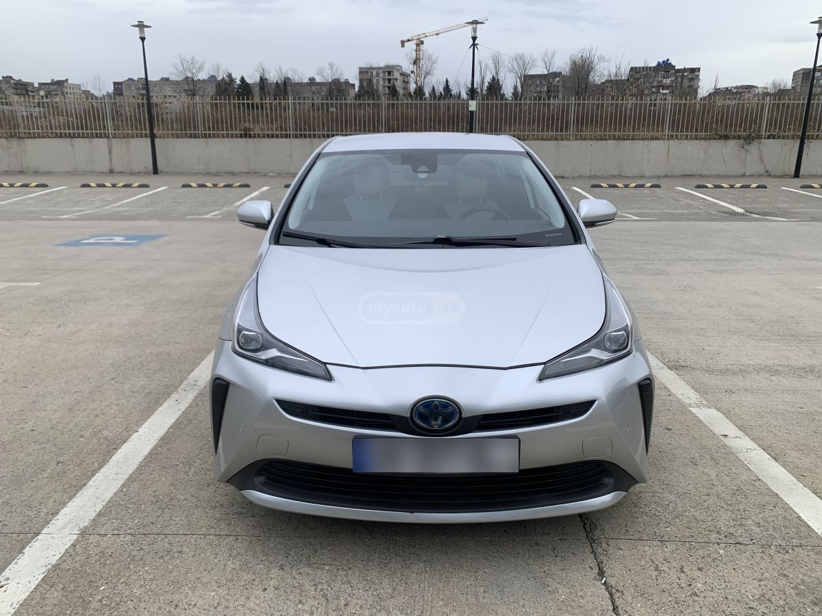 Toyota Prius - фото 2