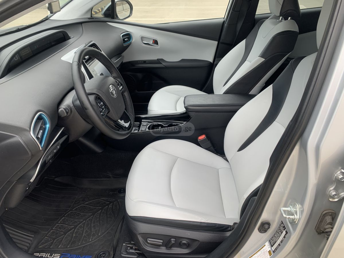 Toyota Prius - фото 7