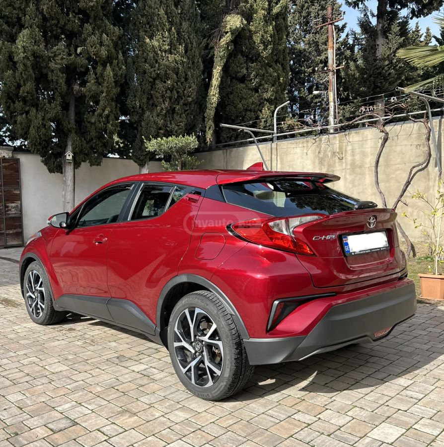Toyota CHR - фото 2