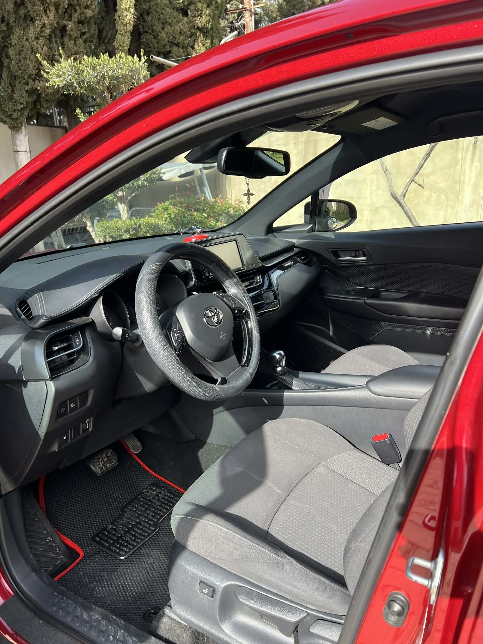 Toyota CHR - фото 8