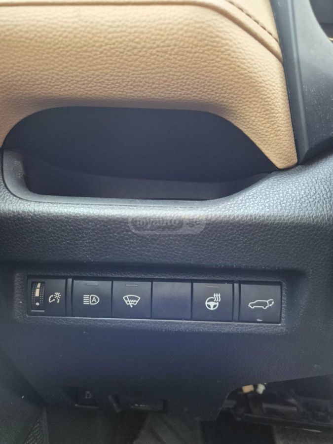 Toyota RAV 4 - фото 12