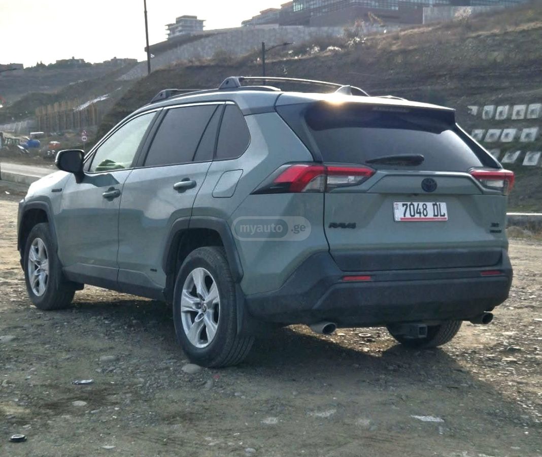 Toyota RAV 4 - фото 7