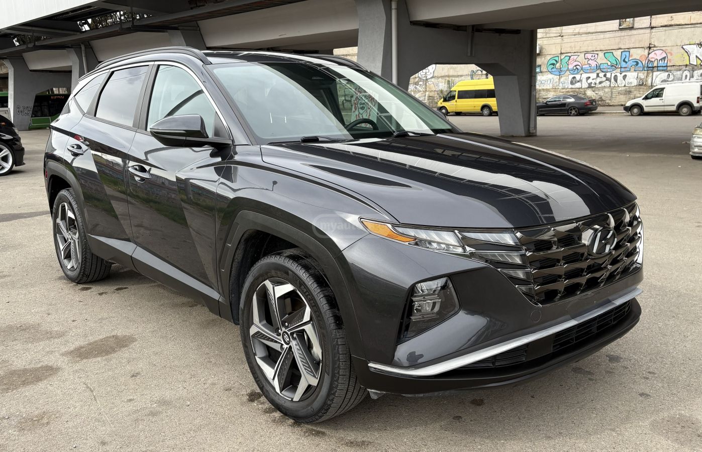 Hyundai Tucson - фото 1