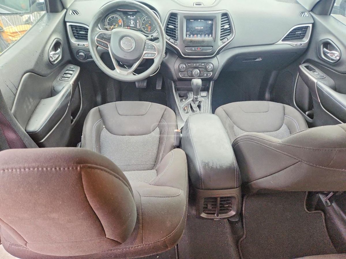 Jeep Cherokee - фото 8