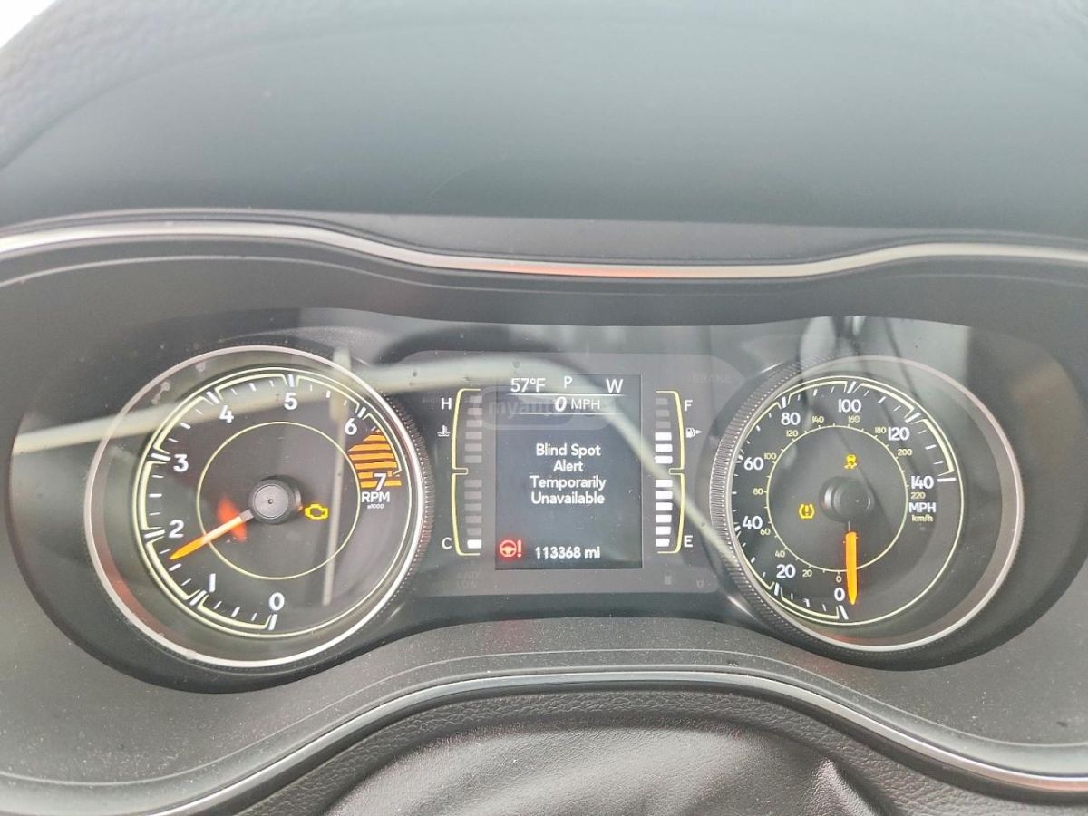 Jeep Cherokee - фото 9