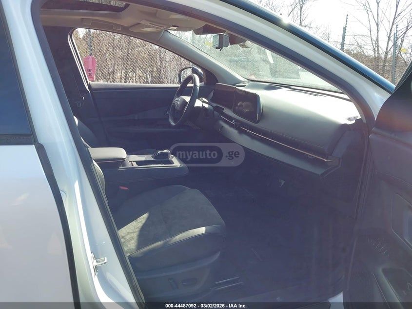 Nissan Ariya 2023 — миниатюра 6