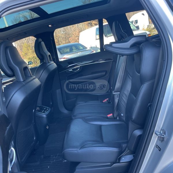 Volvo XC 90 - фото 11