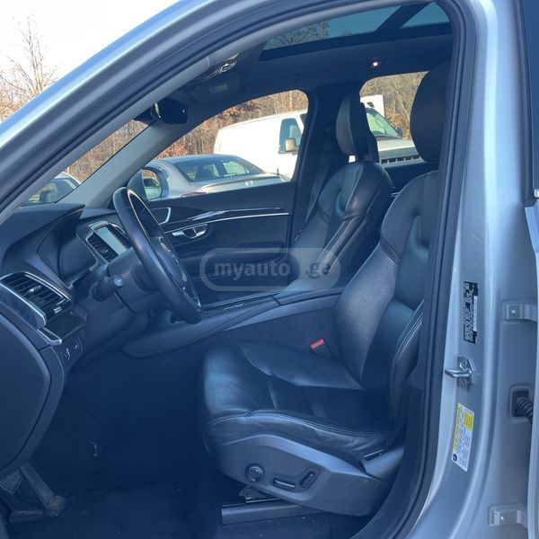Volvo XC 90 - фото 8