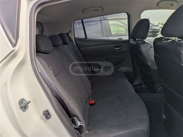 Nissan Leaf - фото 14