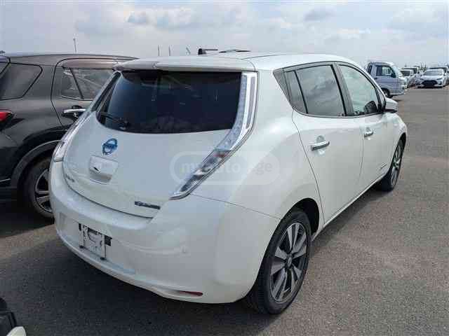 Nissan Leaf - фото 3