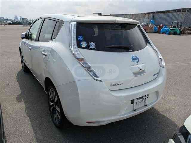 Nissan Leaf - фото 4