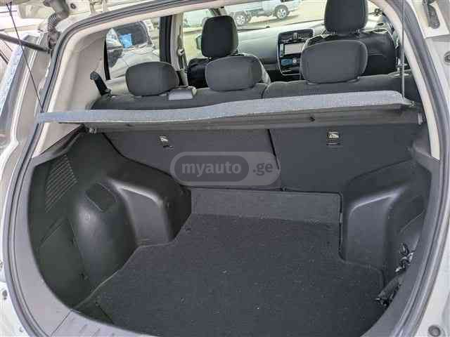 Nissan Leaf - фото 5