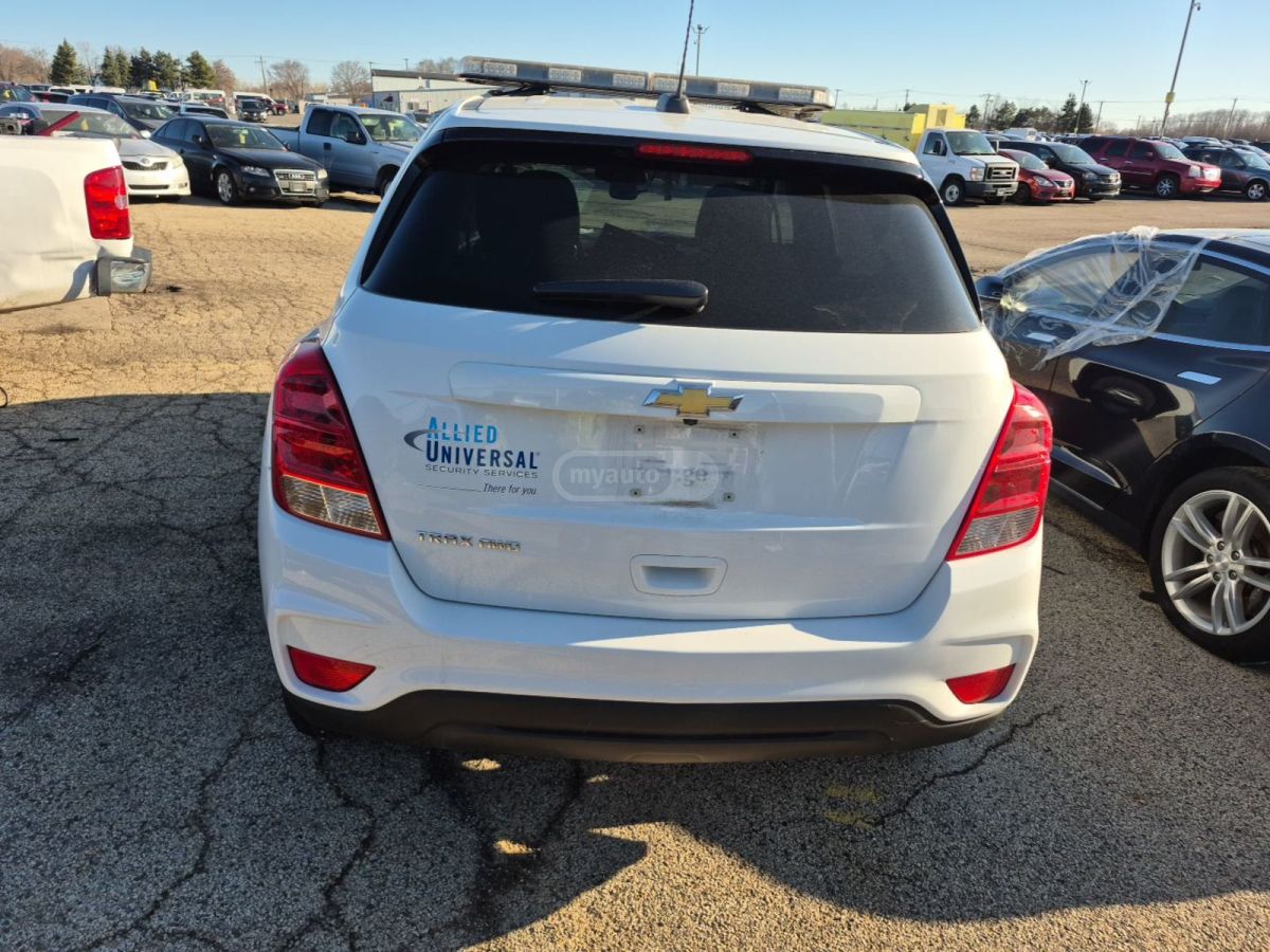 Chevrolet Trax - фото 3