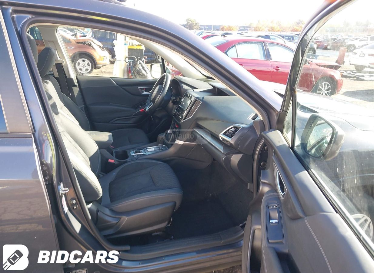 Subaru Premium 4dr All-Wheel Drive CV — миниатюра 5