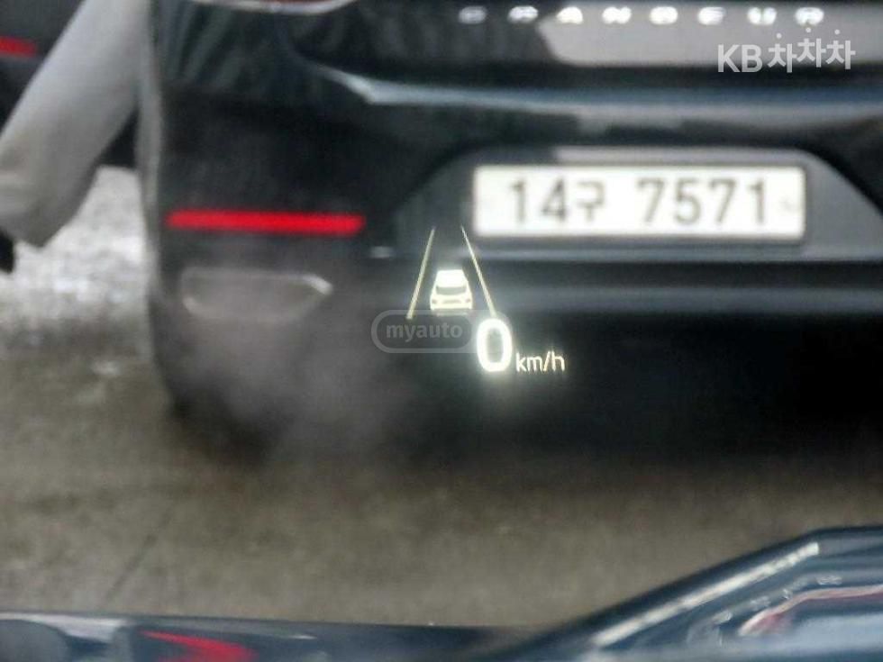 Kia Sorento - фото 8