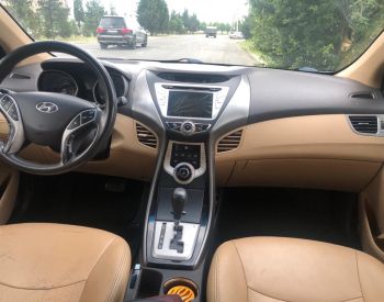 HyundaiElantra2013