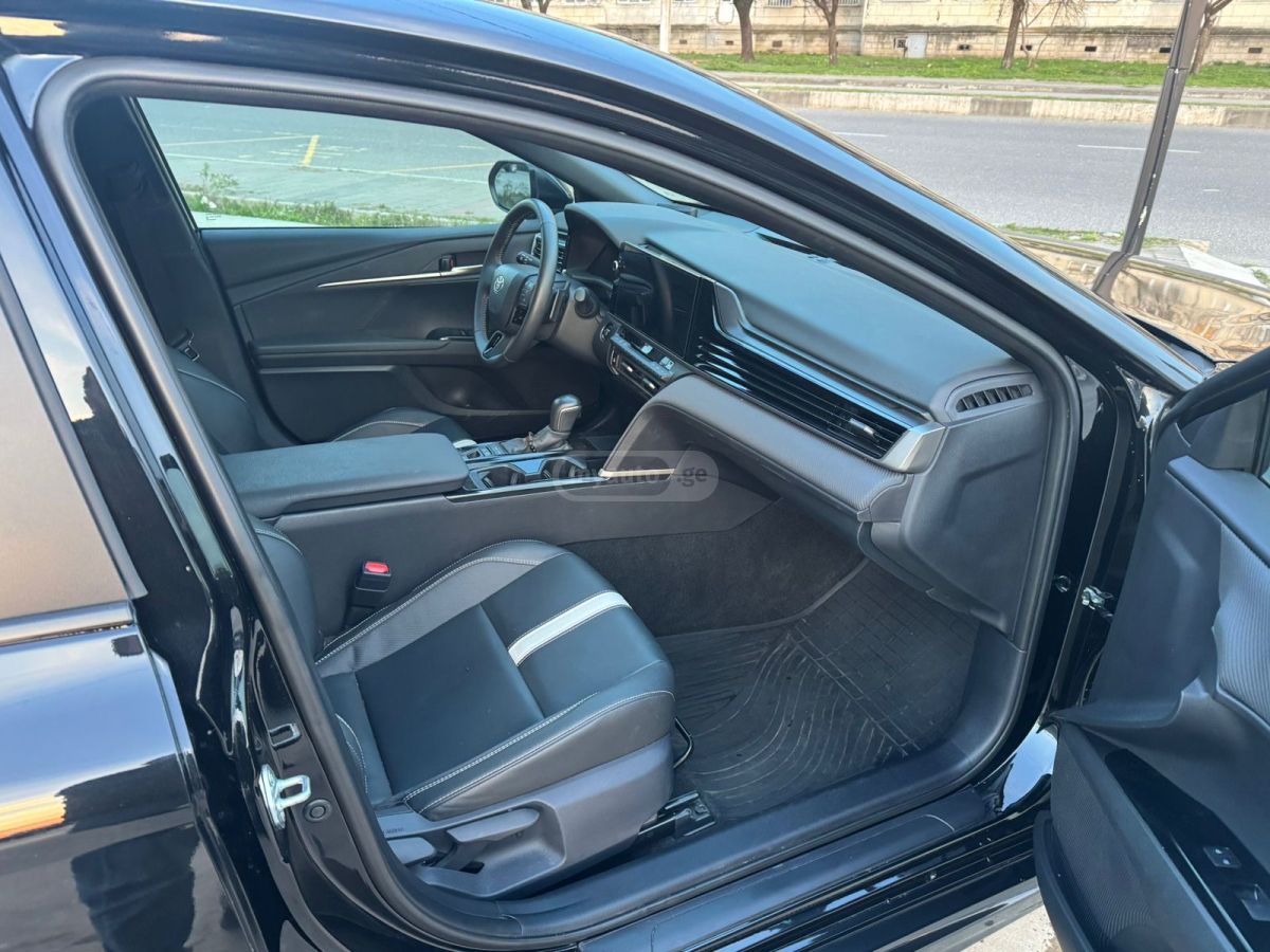 Toyota Camry - фото 10