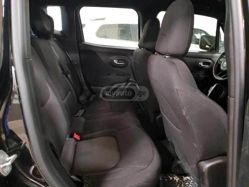 Jeep Renegade Latitude 4dr 4x4 Automatic 2021 — миниатюра 10