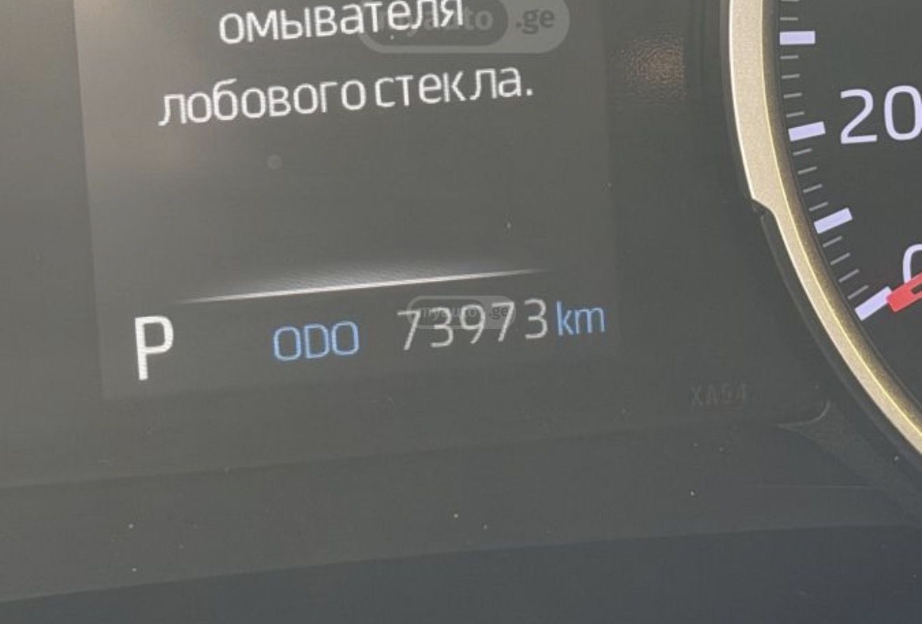 Toyota RAV 4 - фото 6