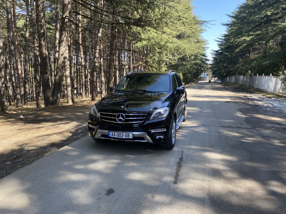 Mercedes-BenzML 400 4 MATIC2014