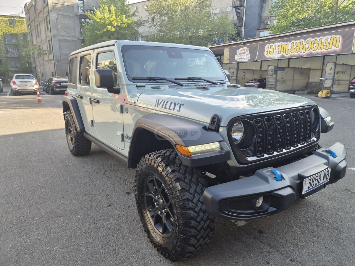 Jeep Wrangler - фото 1