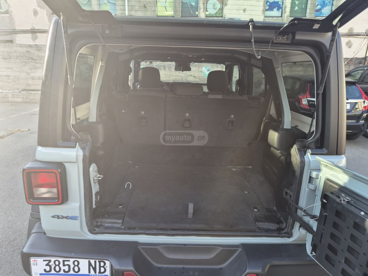 Jeep Wrangler - фото 5