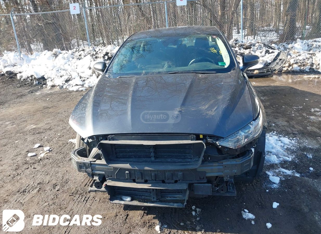 Ford Fusion - фото 11