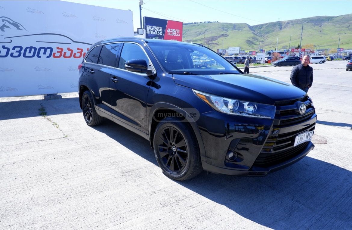 Toyota Highlander - фото 3