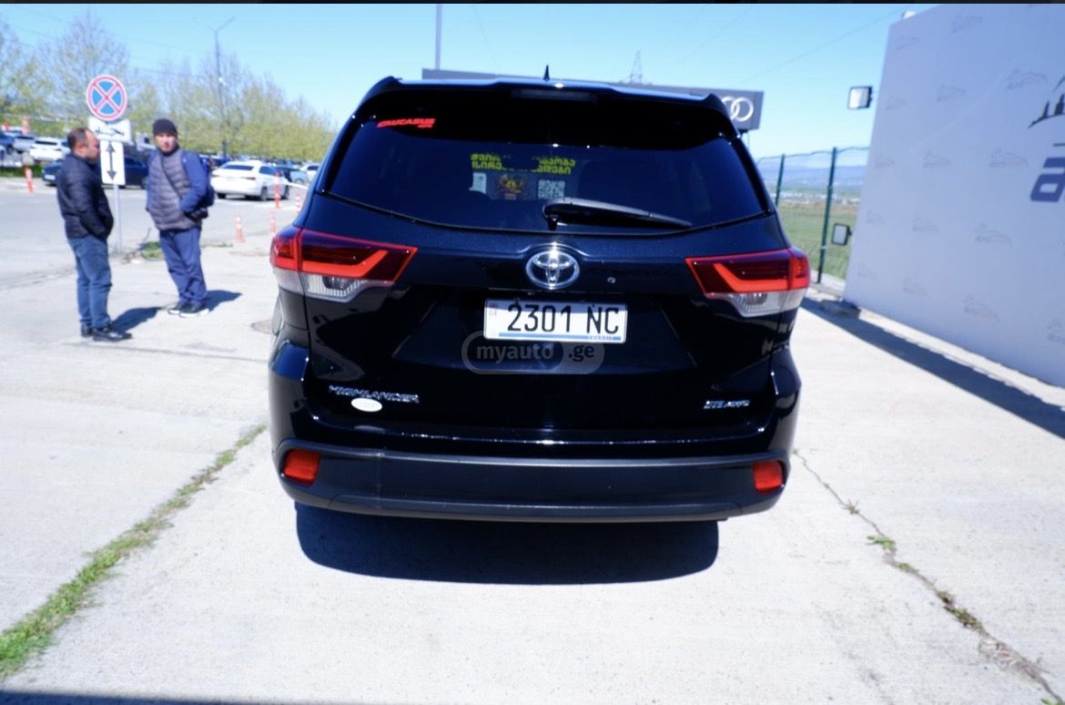 Toyota Highlander - фото 6