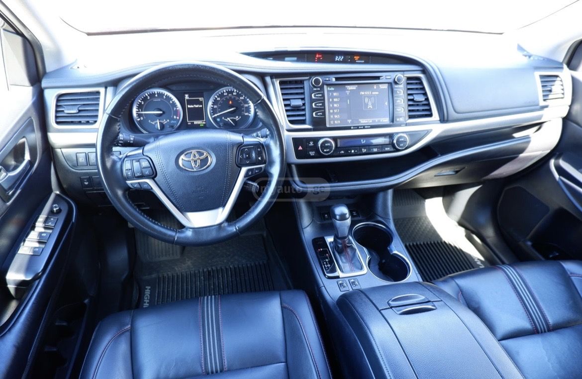 Toyota Highlander - фото 8