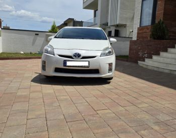 ToyotaPrius2010