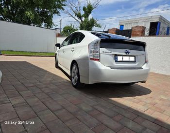 ToyotaPrius2010