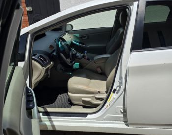 ToyotaPrius2010