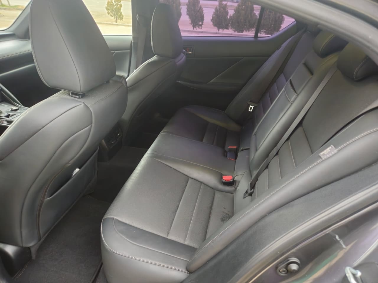 Lexus F SPORT — миниатюра 5