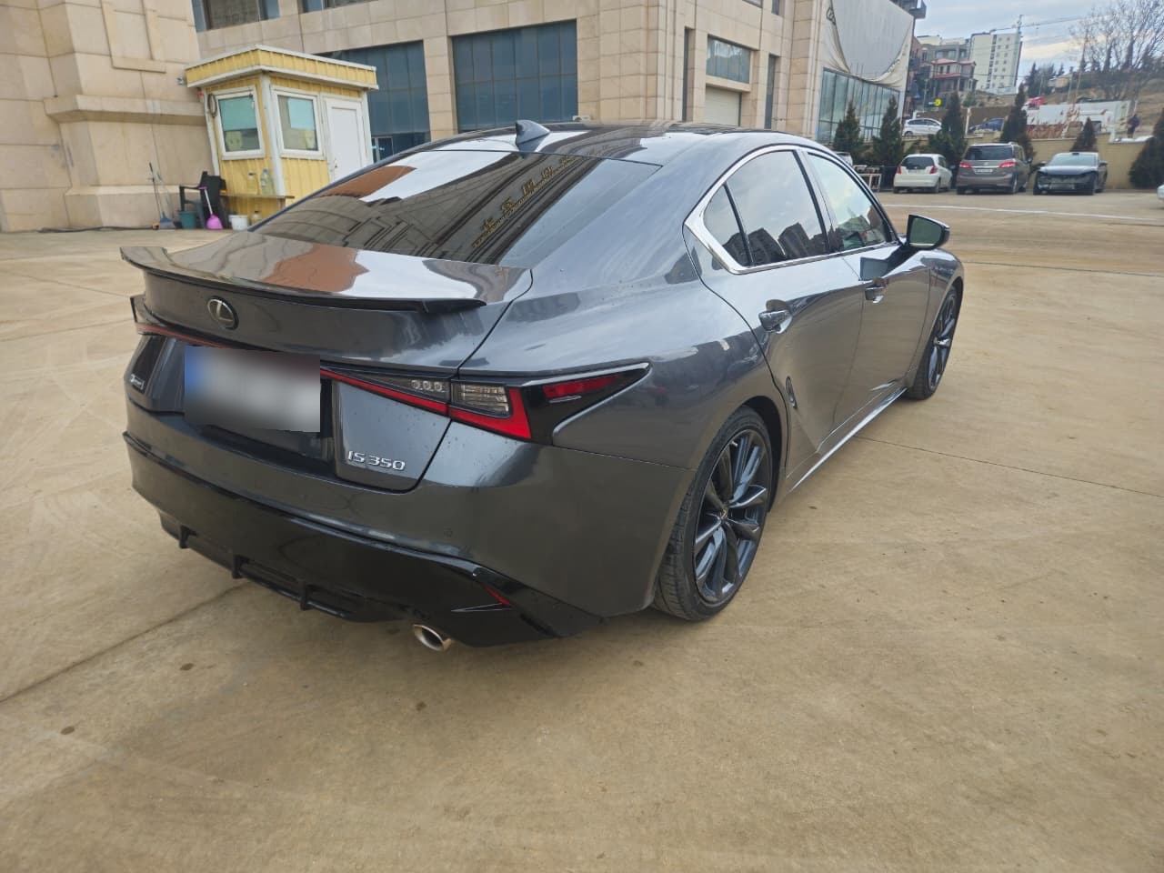 Lexus F SPORT — миниатюра 6