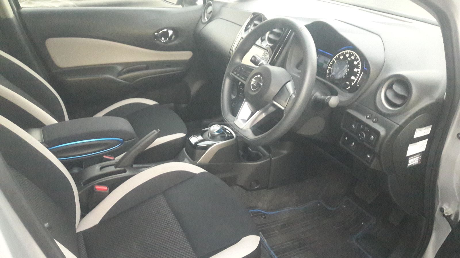 Nissan Note - фото 13