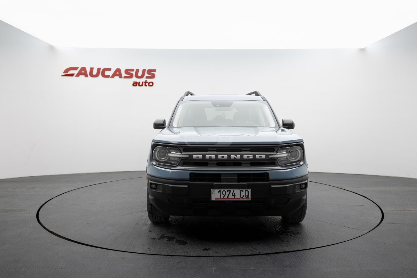 Ford Bronco - фото 2