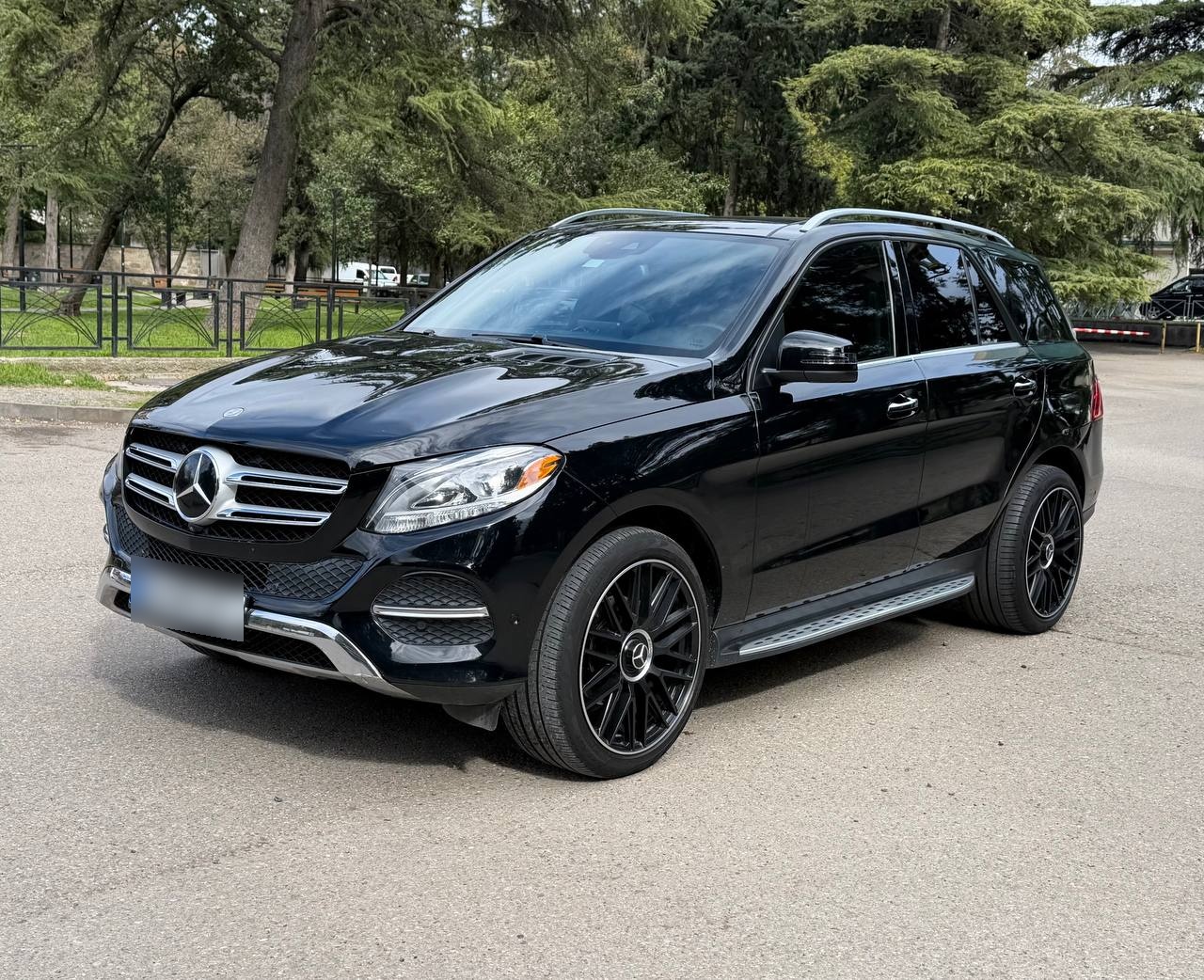 Mercedes-Benz GLE 350 - фото 1