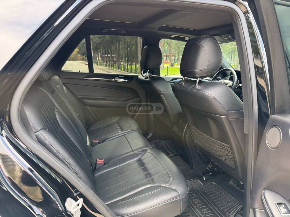 Mercedes-Benz GLE 350 - фото 11