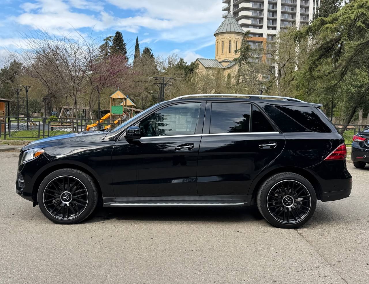 Mercedes-Benz GLE 350 - фото 2