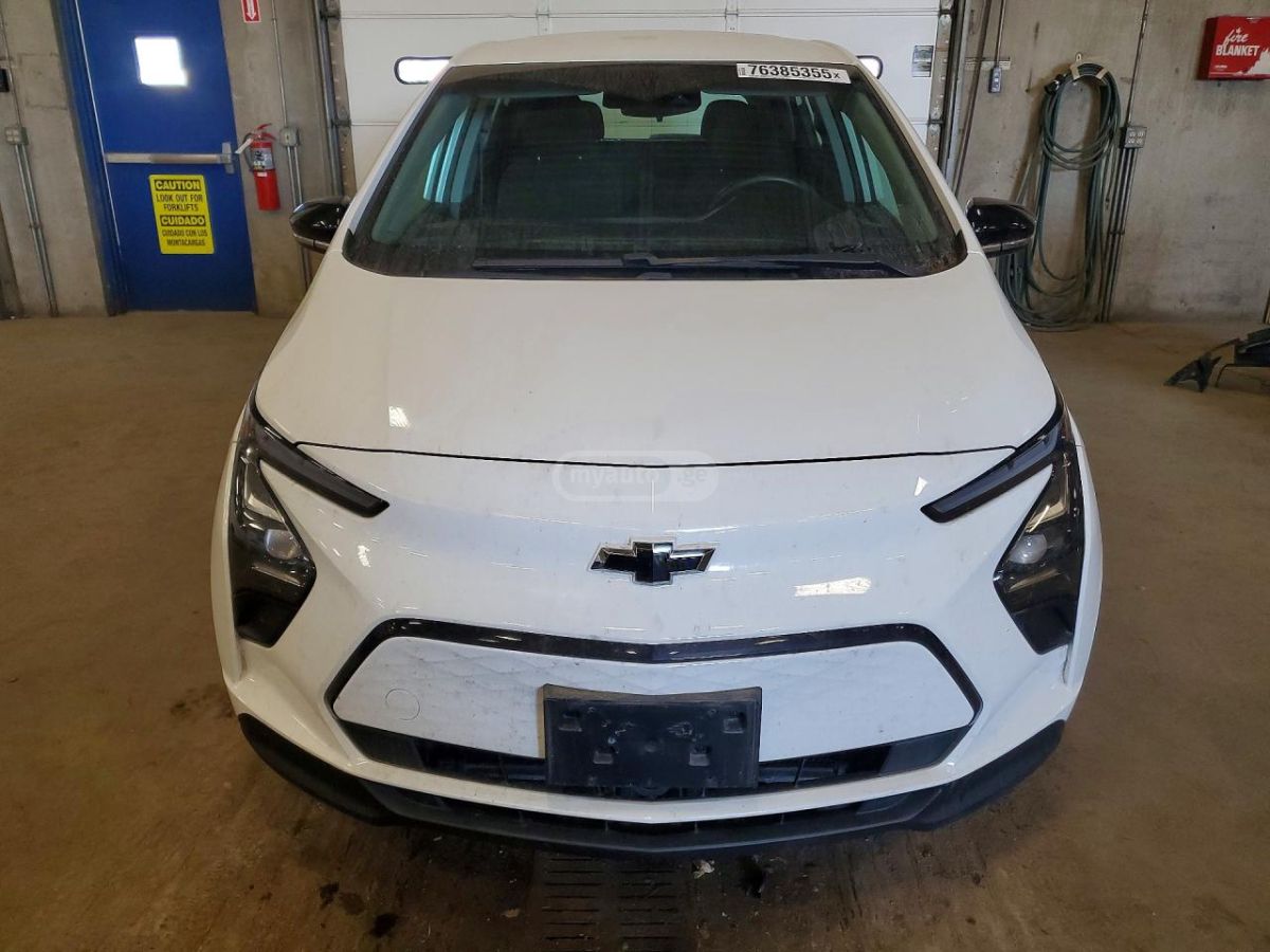 Chevrolet Bolt EV 2023 — миниатюра 5