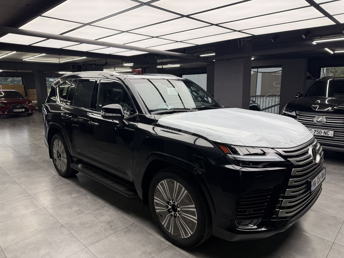 Lexus LX 600 - фото 1