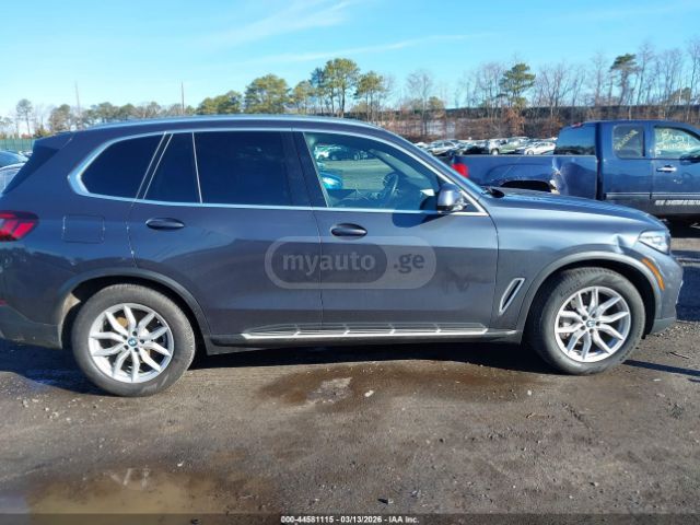 BMW xDrive40i 4dr All-Wheel Drive — миниатюра 12