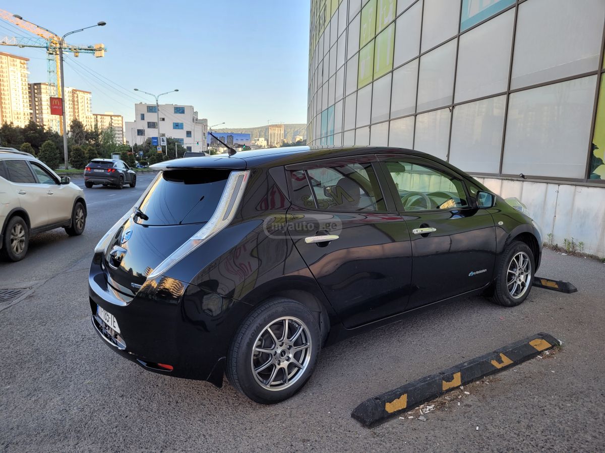 Nissan Leaf - фото 3