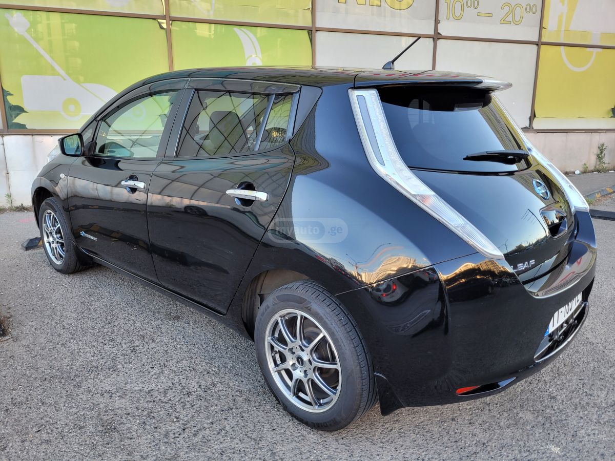 Nissan Leaf - фото 4