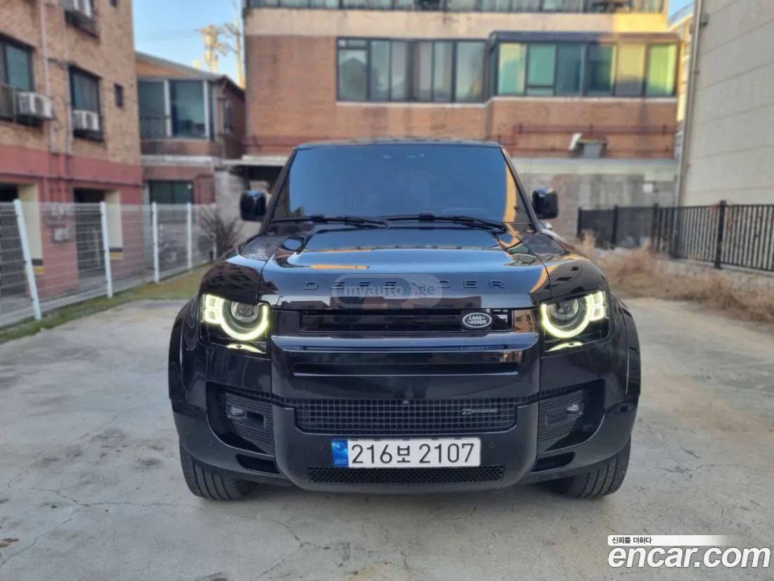 Land Rover Defender 90 2023 — миниатюра 11