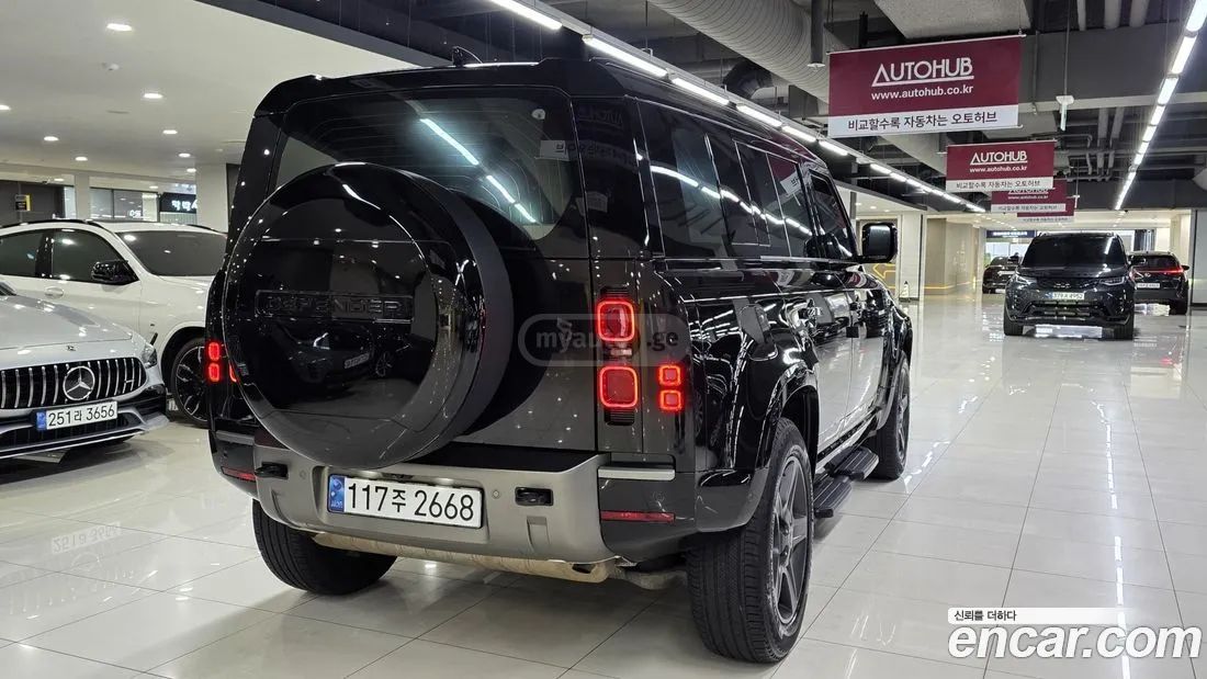 Land Rover Defender 90 2025 — миниатюра 4