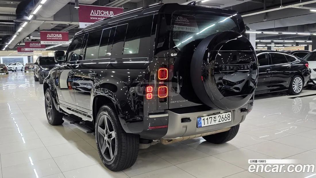 Land Rover Defender 90 2025 — миниатюра 6