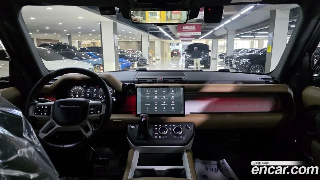 Land Rover Defender 90 2025 — миниатюра 8